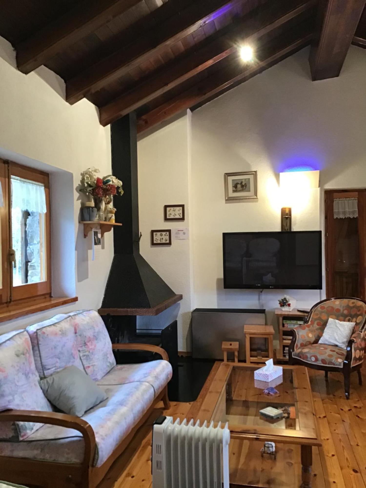 Cal Ramundaina Guest House เกราลบ์ส ภายนอก รูปภาพ